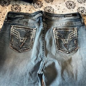Vigoss denim capris size 18